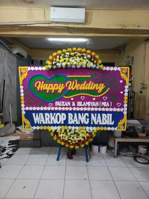 Papan Bunga di Selong